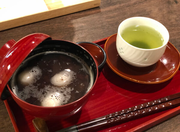 白玉ぜんざいと緑茶
